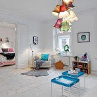 Appartement Lumineux et confortable appartement suédois affichant Decors charmants