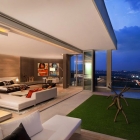 Appartement “ Smart Home ” Concept appliqué à trois niveaux Penthouse à Johannesburg