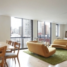 Appartement Page d'accueil dans la ville : Duplex contemporain de Gramercy à New York