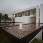 Maison Maison durable intégrant des Volumes bien définis par Almazán Arquitectos