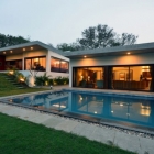 Maison Maison magnifique plancher simple avec du béton finit par Modo Designs