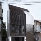 Maison Maximiser l'espace à travers de la mise en page originale : Est la maison au Japon