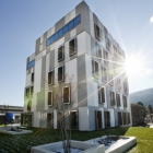 Maison Langage géométrique moderne représentant le Palais du travail en Italie