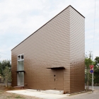 Maison Trois étages résidence compacte avec une forme inhabituelle au Japon