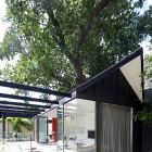 Maison Superbe Pool House à Melbourne avec un ombrage naturel confortable