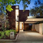 Maison Superbe maison contemporaine à Melbourne avec une finition naturelle