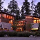 Maison Massive américaine maison construite pour le confort et la sécurité : Sunset Point Residence