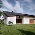 Maison Maison volumétrique intégrant des éléments en bois à proximité de Milan