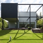 Maison Maison Cube noir en Pologne sur mesure pour une vie de famille moderne