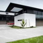 Maison Maison élégante conçue pour abri impressionnants véhicules classique : La résidence de Lucerne
