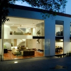 Maison Transparence et Extravagance définition contemporaine maison à Mexico