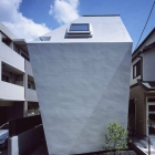 Maison Défiant le manque d'espace dans le centre de Tokyo : résidence de BB