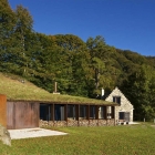 Maison Extension de la grange pittoresque en France par les architectes de PPA