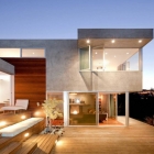 Maison Béton moderne, de bois et de verre d'accueil dans LA: résidence Redesdale