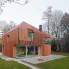 Maison Maison sculpturale à Munich construit à l'aide de matériaux préfabriqués