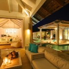 Maison Thailande spectaculaire Villa construite autour d'une piscine centrale