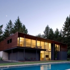 Maison Rénovation durable donnant sur les vignobles de Sonoma, Californie