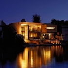Maison Maison contemporaine au bord du lac en Arizona