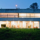 Maison Moderne maison minimale en béton près de Zurich : Moinian et résidence de Meili
