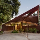 Maison Une maison défiant la symétrie d'Architecture par Rodney Walker