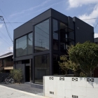Maison L'Architecture japonaise moderne à son meilleur : Maison fente noire