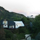 Maison Crèche futuriste situé sous le signe de Hollywood : Nakahouse par XTEN Architecture