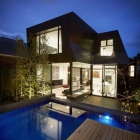 Maison Architecture traditionnelle conforme aux Design moderne : Enclave House