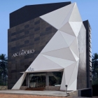 Maison Approche provocatrice Architecture moderne pour salle de bains, salle d'exposition en Inde