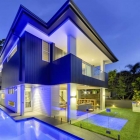 Maison Villa de Brisbane avec superbe Design lignes et un ensemble polyvalent d'espaces