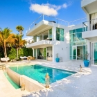 Maison Front de mer spectaculaire résidence avec piscine à débordement à Miami Beach