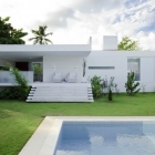 Maison Maison accueillante au Brésil avec une conception immaculée