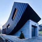Maison Architecture ludique en Pologne intelligemment en expansion vers le ciel