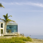 Maison Très belle résidence en Floride donnant apaisant sur la plage blanche