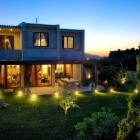 Maison Maison dans la campagne grecque par Tectus Design