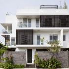Maison Maison moderne adapté à un environnement Tropical au Vietnam