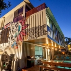 Maison Substitution, résidence moderne, construit à partir de 31 conteneurs en Australie