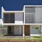 Maison Minimalisme architectural et schémas géométriques : Seth Navarrete House