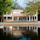Maison Maison pavillon conçu comme une retraite de lac par RES4