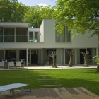 Maison Résidentiel irrégulière blanc “ boîte ” : Villa moderne Bilthoven, Pays-Bas