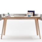 Meuble Creative Accueil bureau avec une fonctionnalité intéressante : la Table de travail à domicile