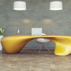 Meuble Bureau extravagant présentant une forme de fluide : Table Evfyra par NUVIST