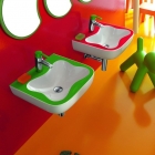 Salle de bain Salle de bain pour enfants colorée de Laufen