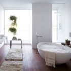 Salle de bain Inspiré par un œuf de forme parfaite : baignoire VOV par Mastella Design
