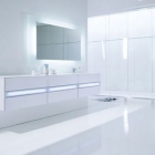 Salle de bain Salle de bains moderne blanc : Light par Arlexitalia